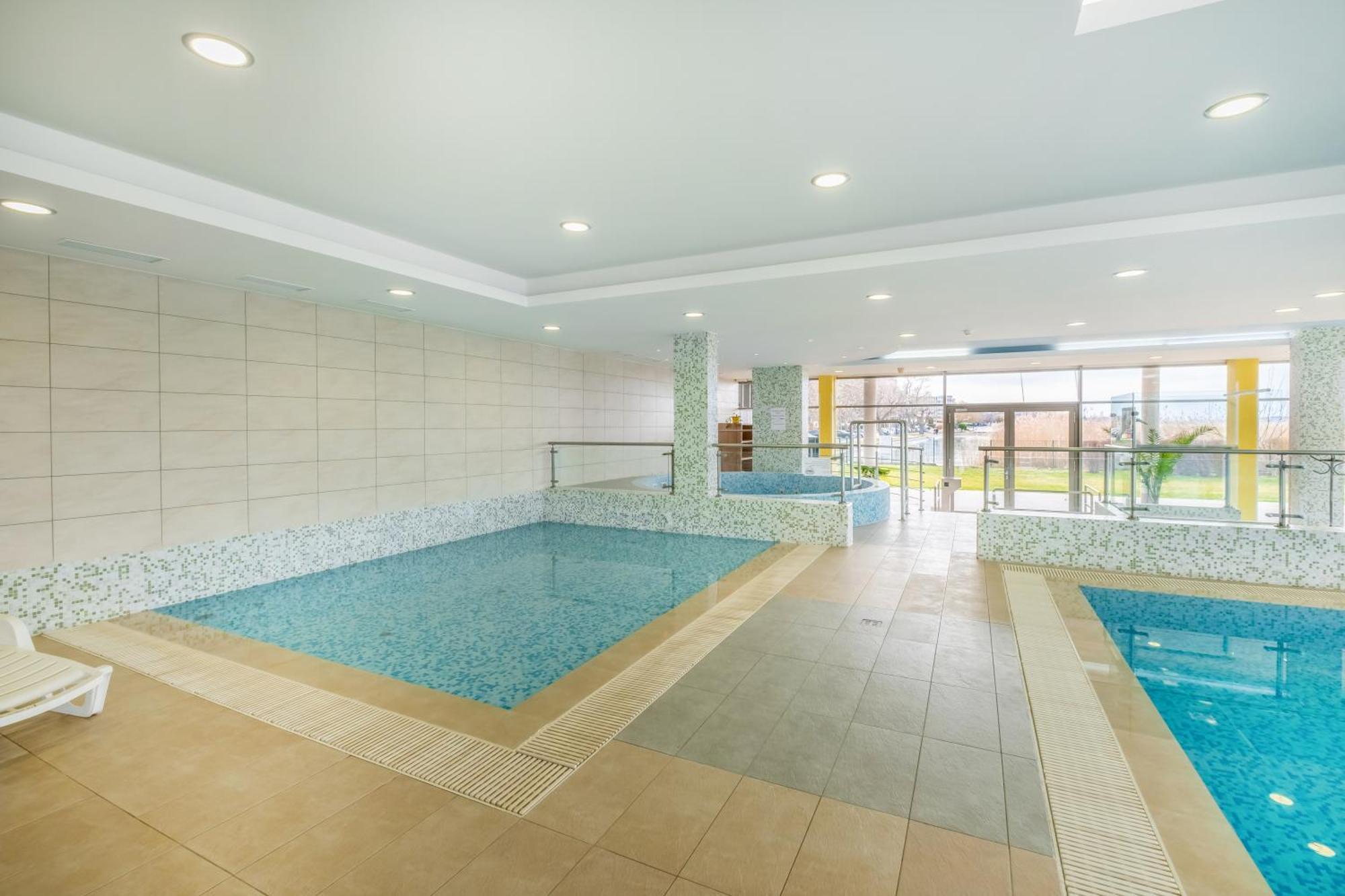 Myflat Club 218 Gold II Wellness Apartment Siófok Exterior foto